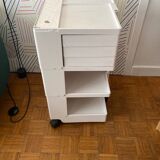 Bobby trolley architect serving trolley