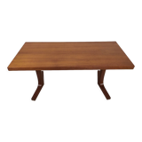 Scandinavian table with system