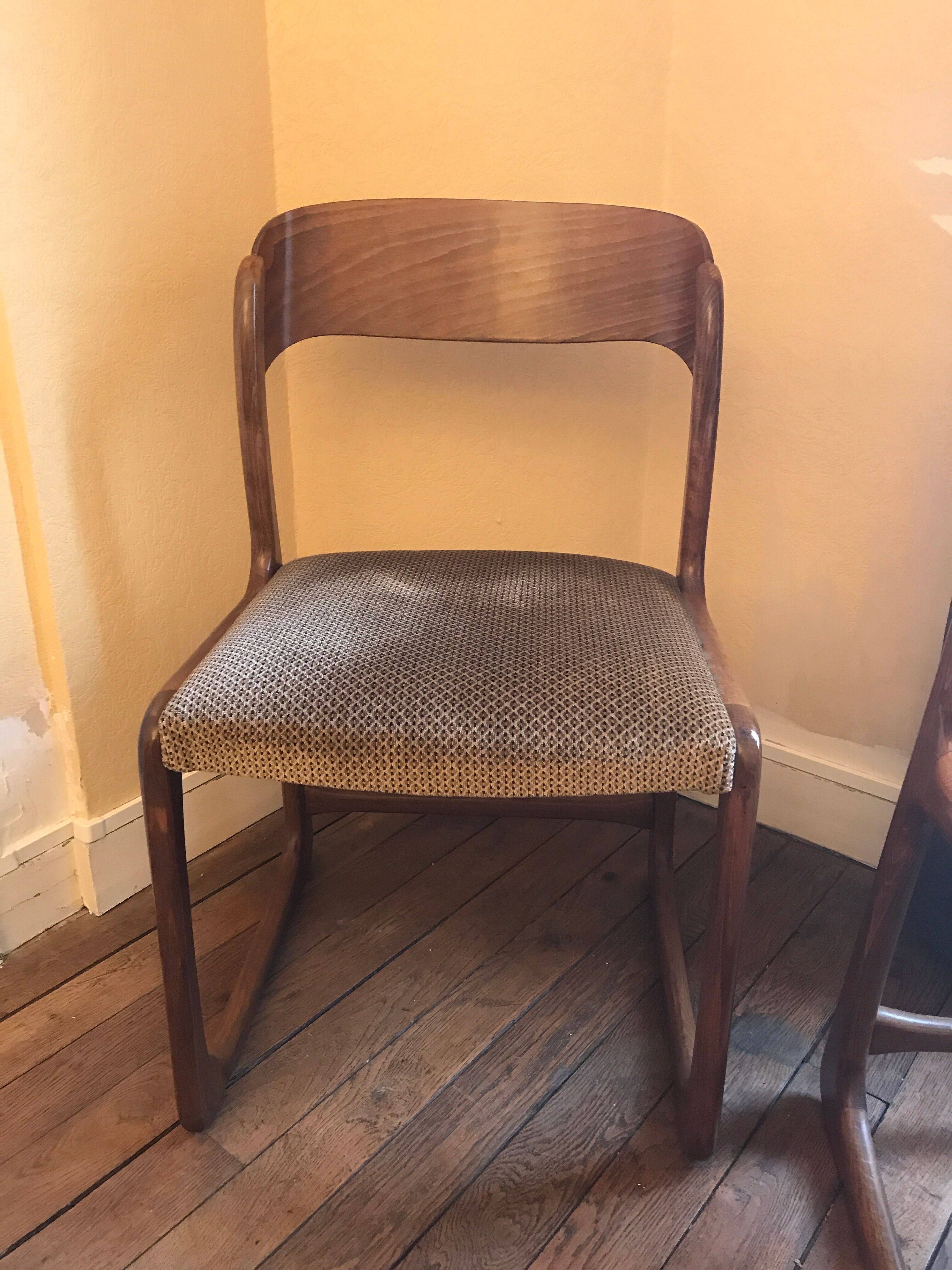 Baumann chairs