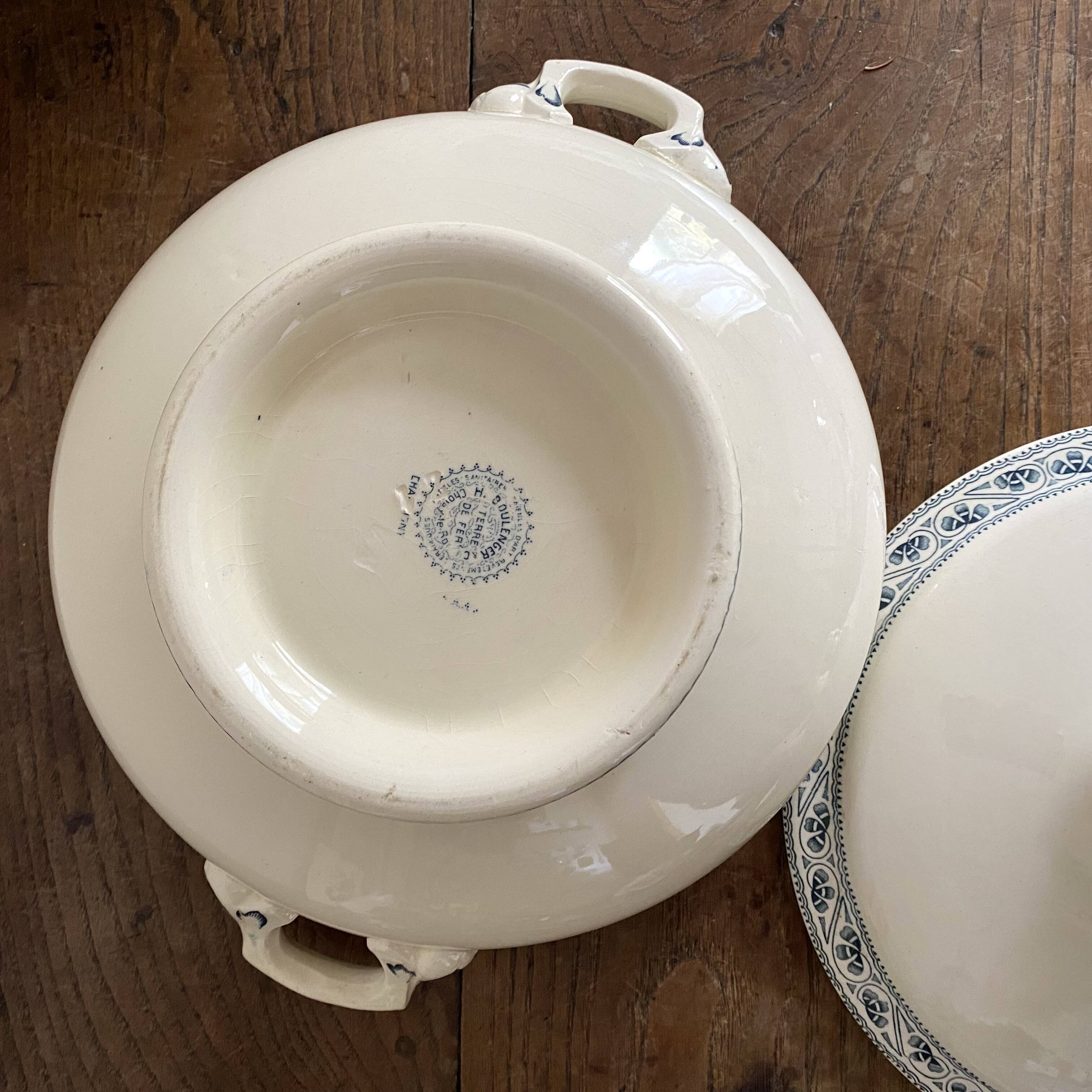 Soupière terre de fer Choisy le roi "Champigny"