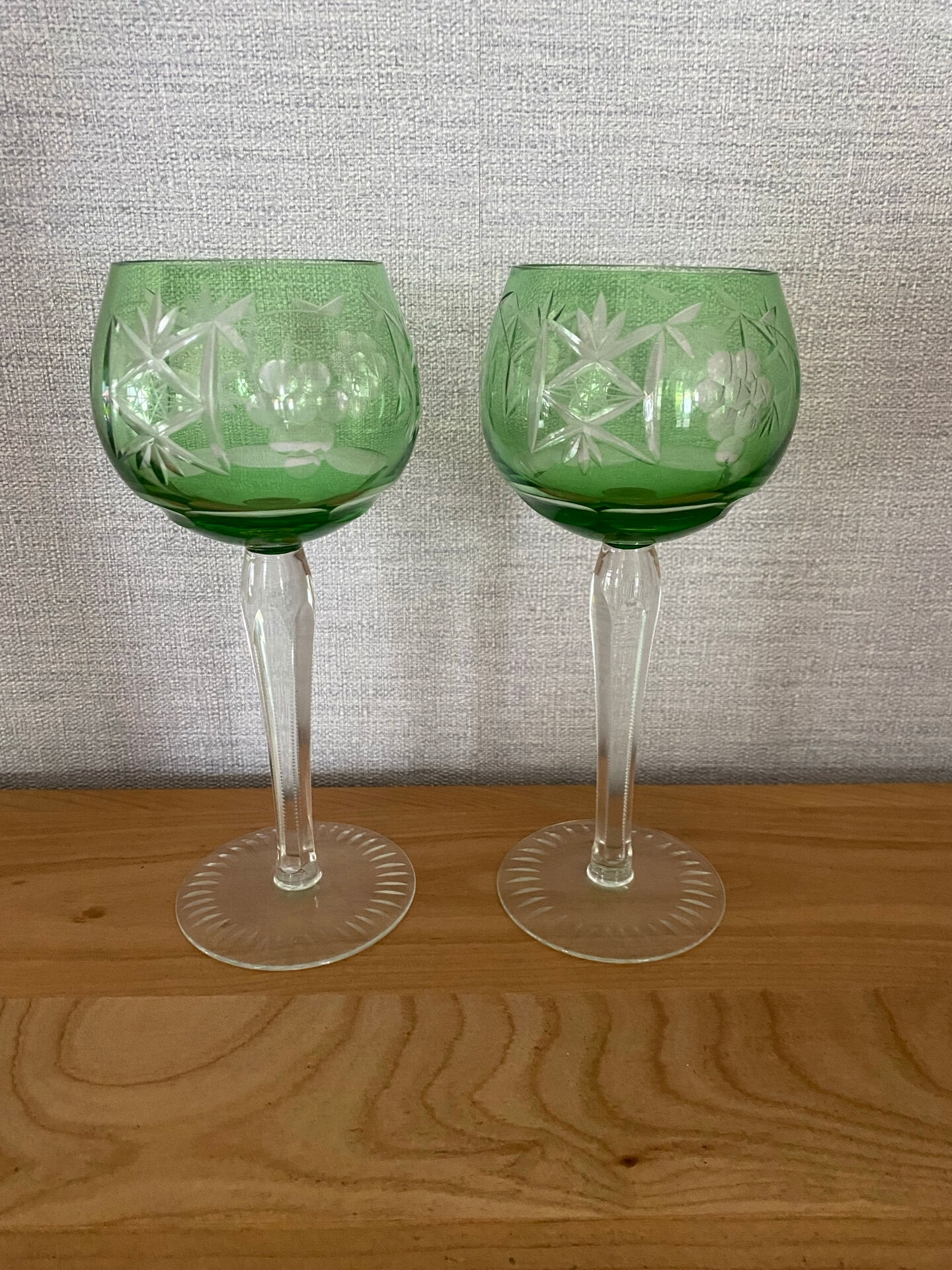 2 crystal Roemer wine glasses from the 70s/80s.