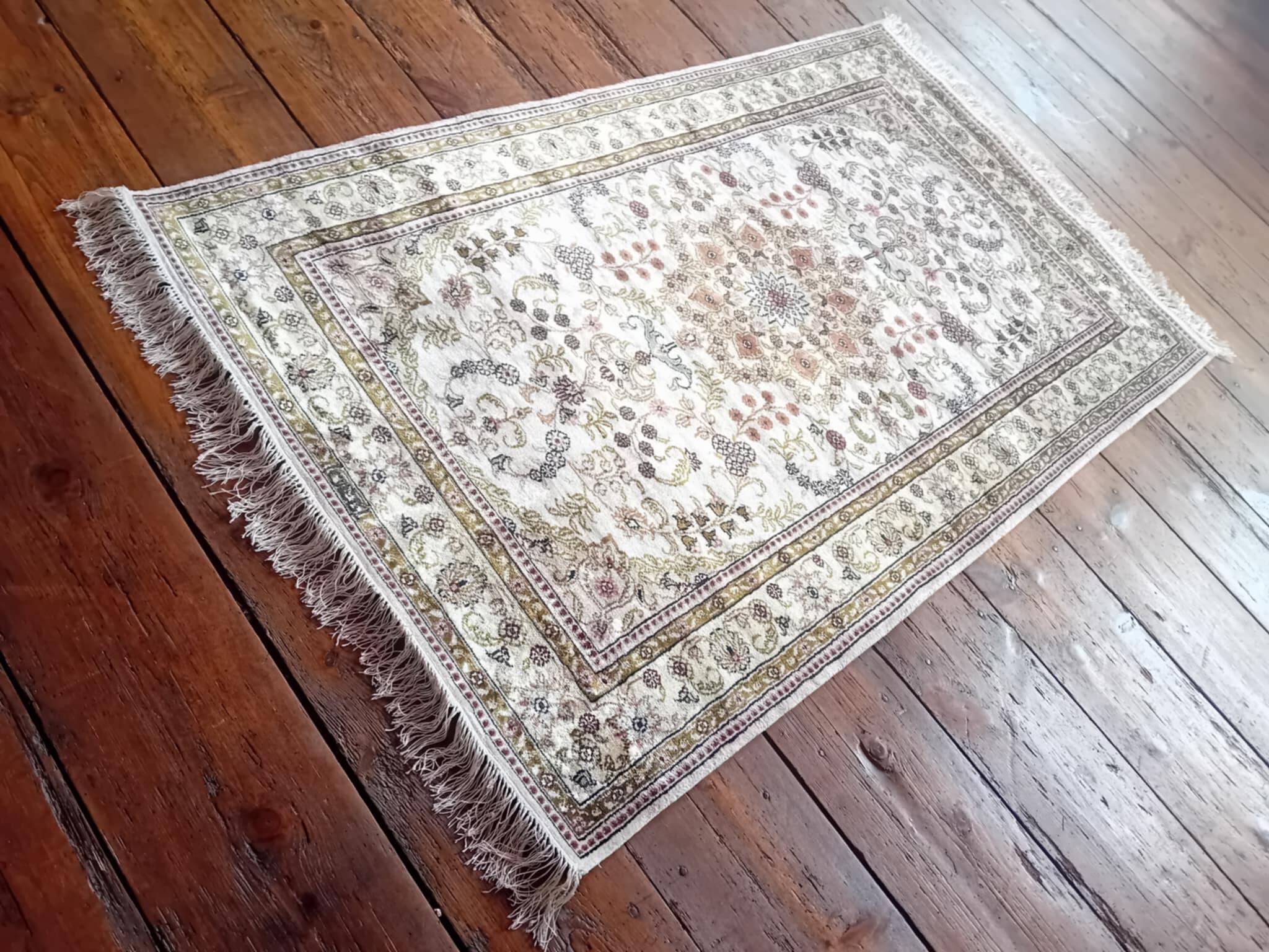 Handmade silk cashmere rug 151x92cm