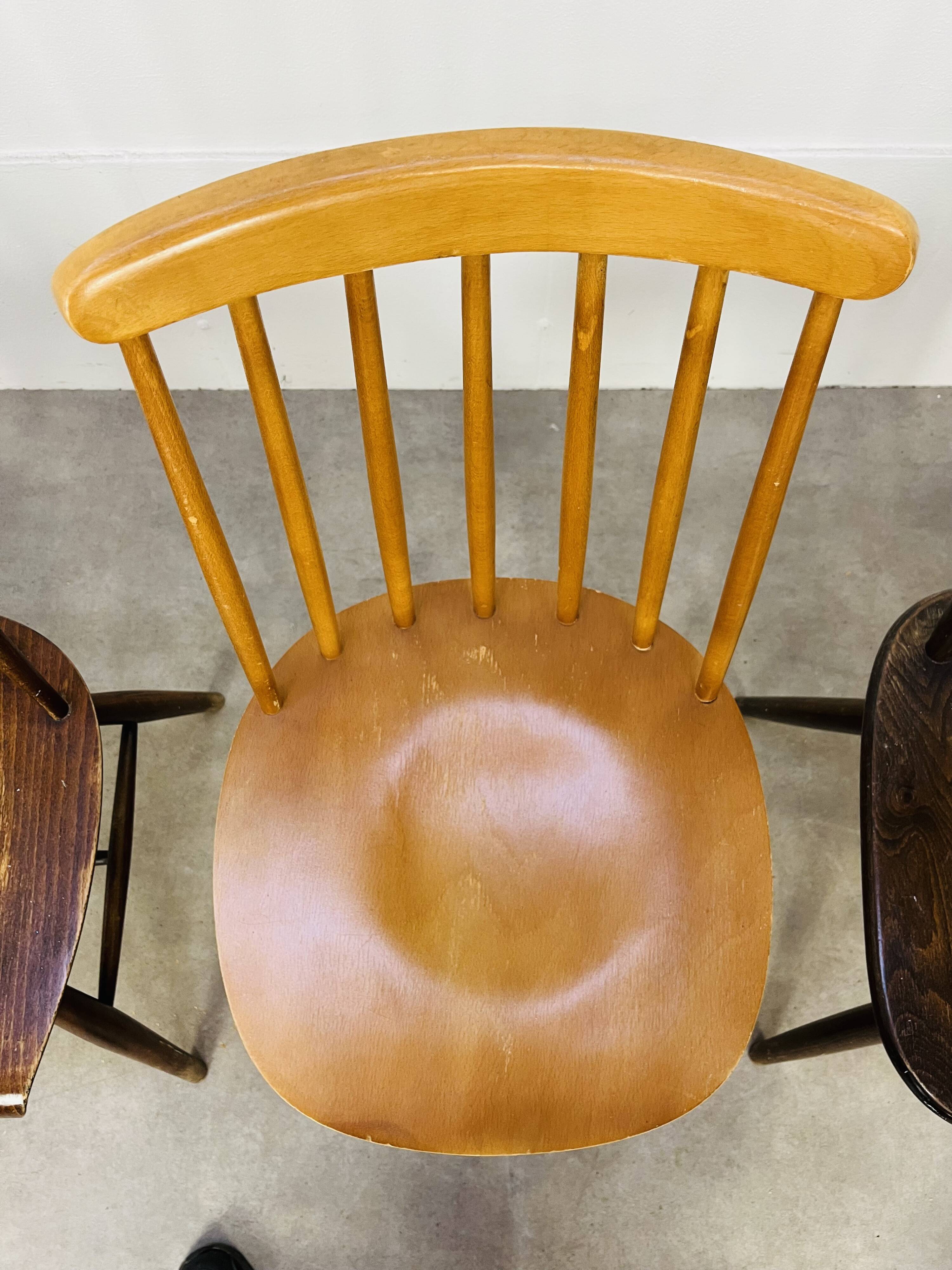 4 Scandinavian chairs with bars from the 60s