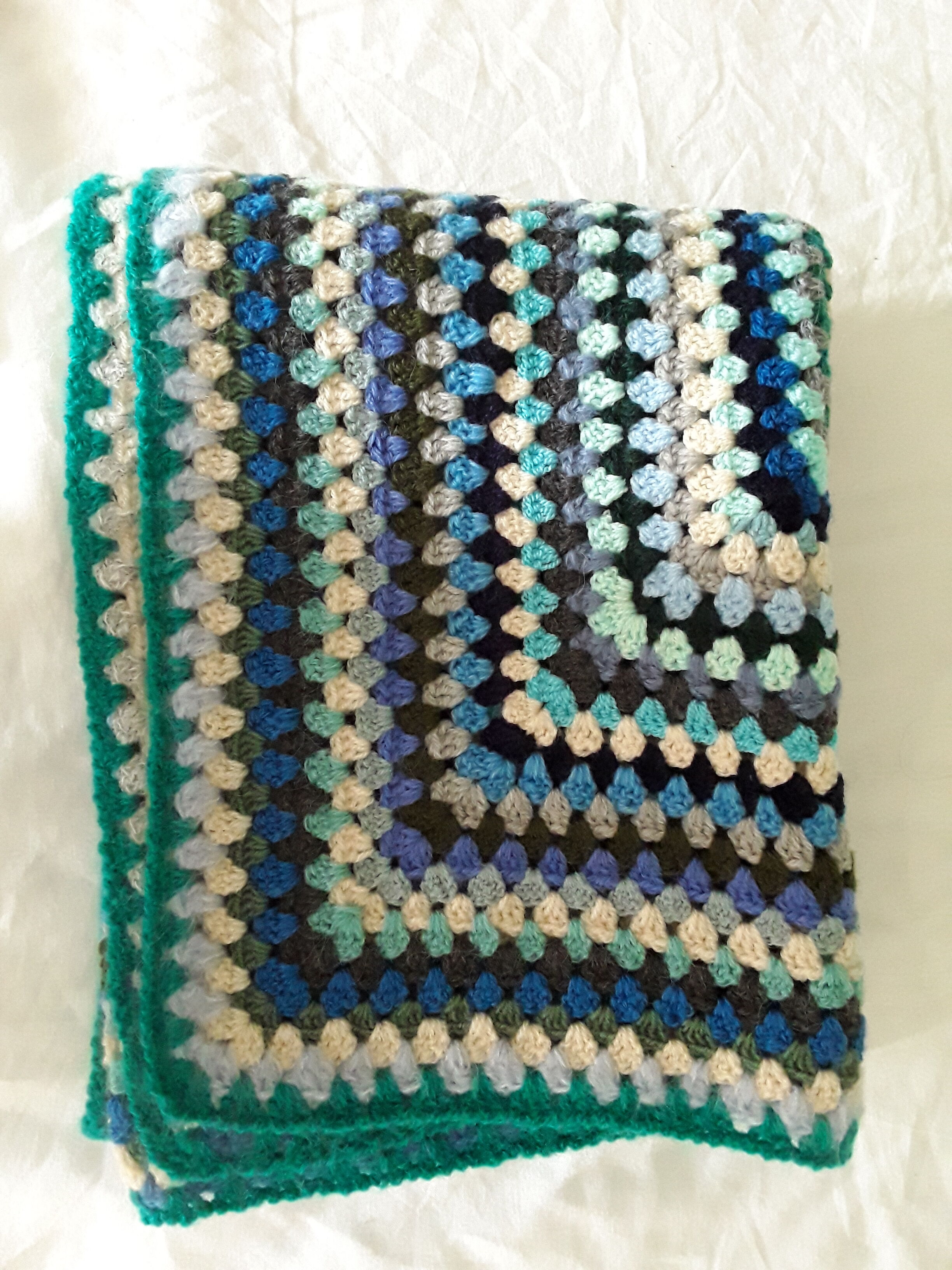 Vintage crochet plaid