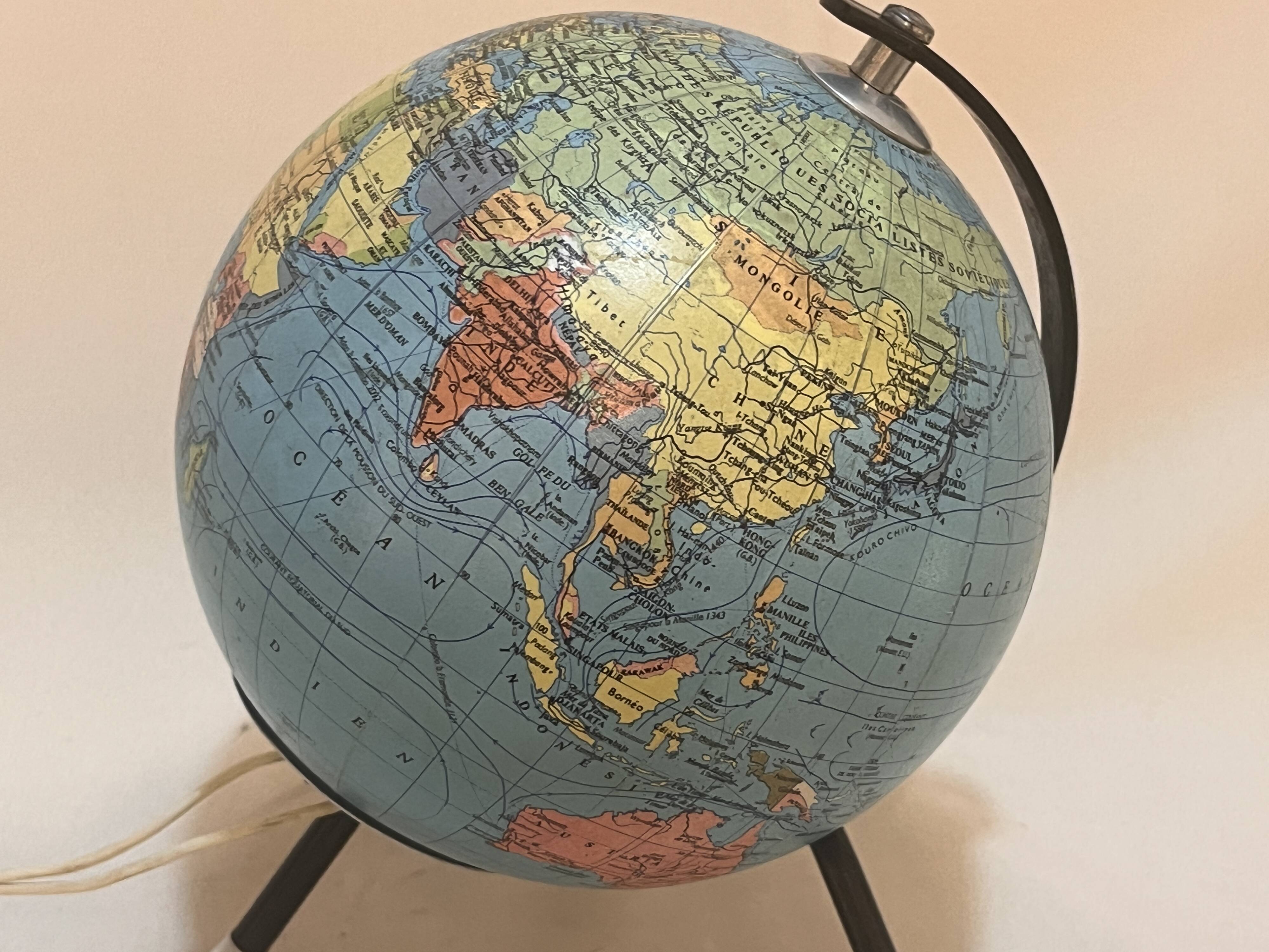Terrestrial globe 1960 Tripod Taride luminous in vintage world map glass