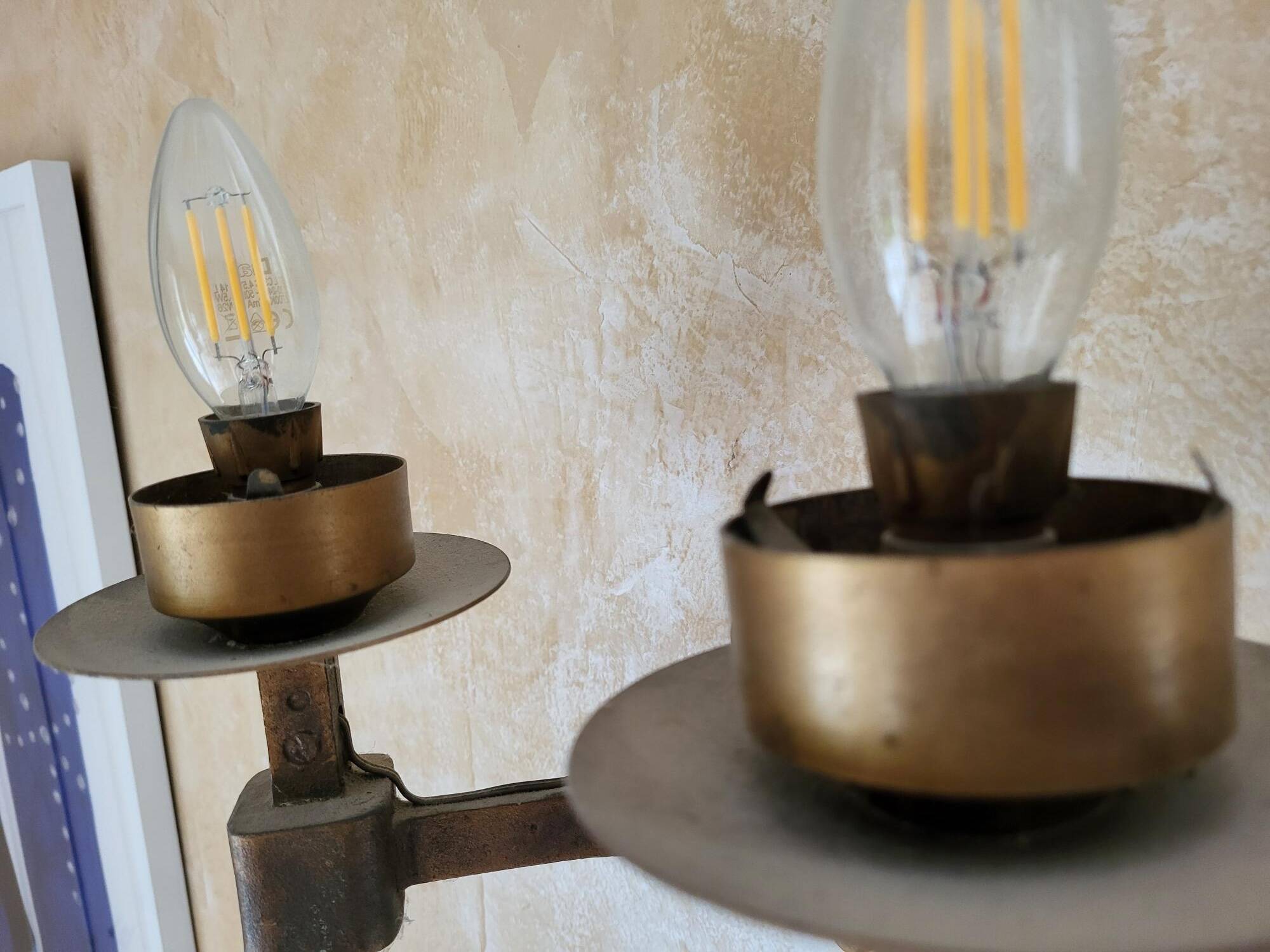 Rare set of 7 wall lights in hammered solid bronze - Raymond Subes style