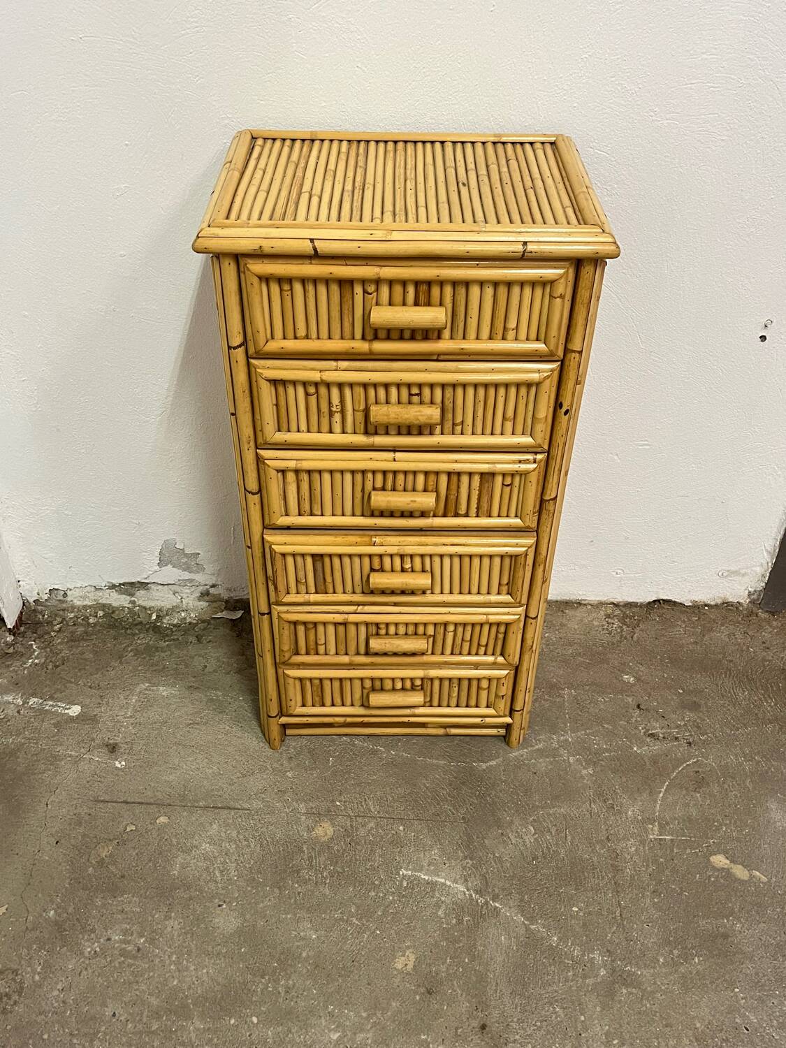 Chiffonnier en rotin années 70