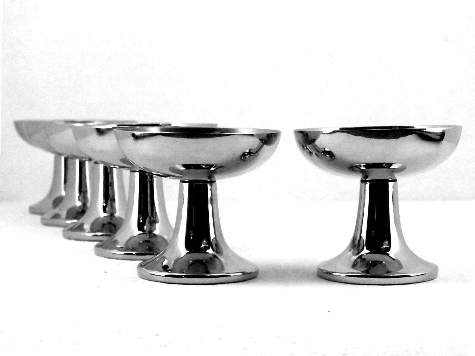 Six ice cream cups in stainless steel by Carlo Alessi for Alfra Italy, '40s