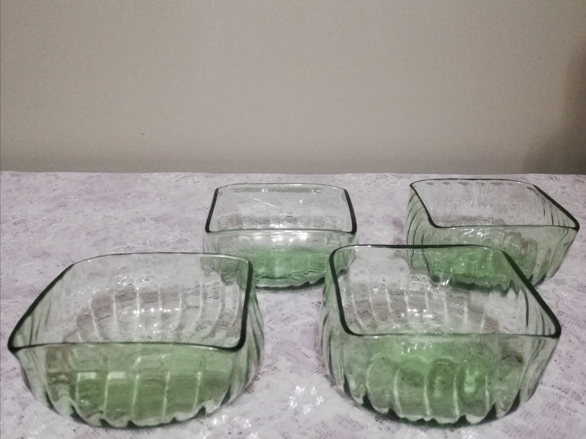 4 coupelles art déco en verre