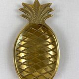 Pineapple pocket emptier