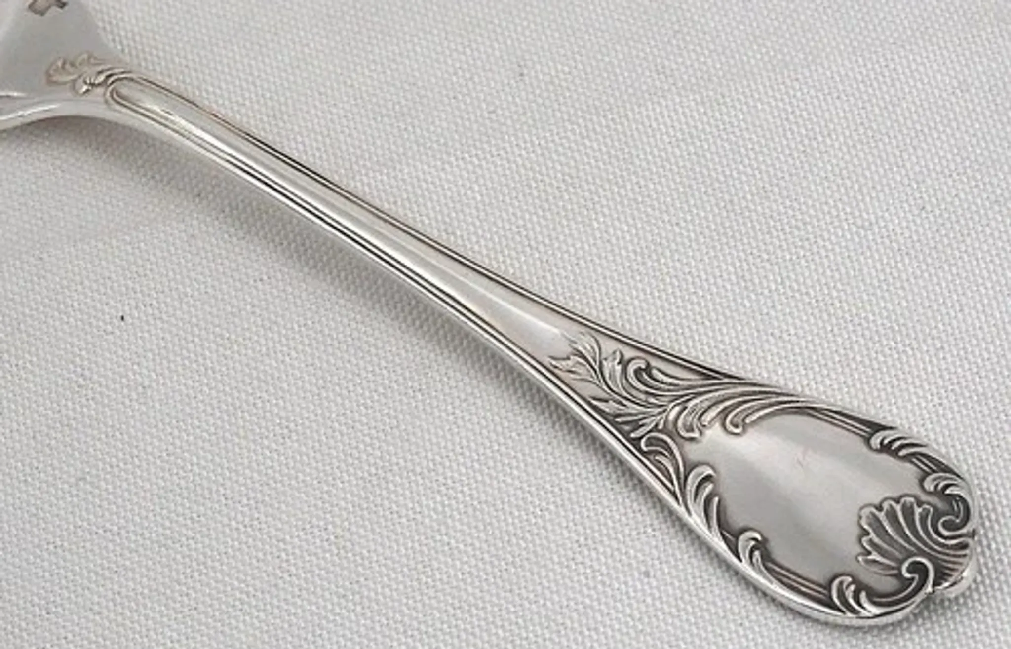 Christofle Marly, 12 silver-plated table forks, excellent condition.