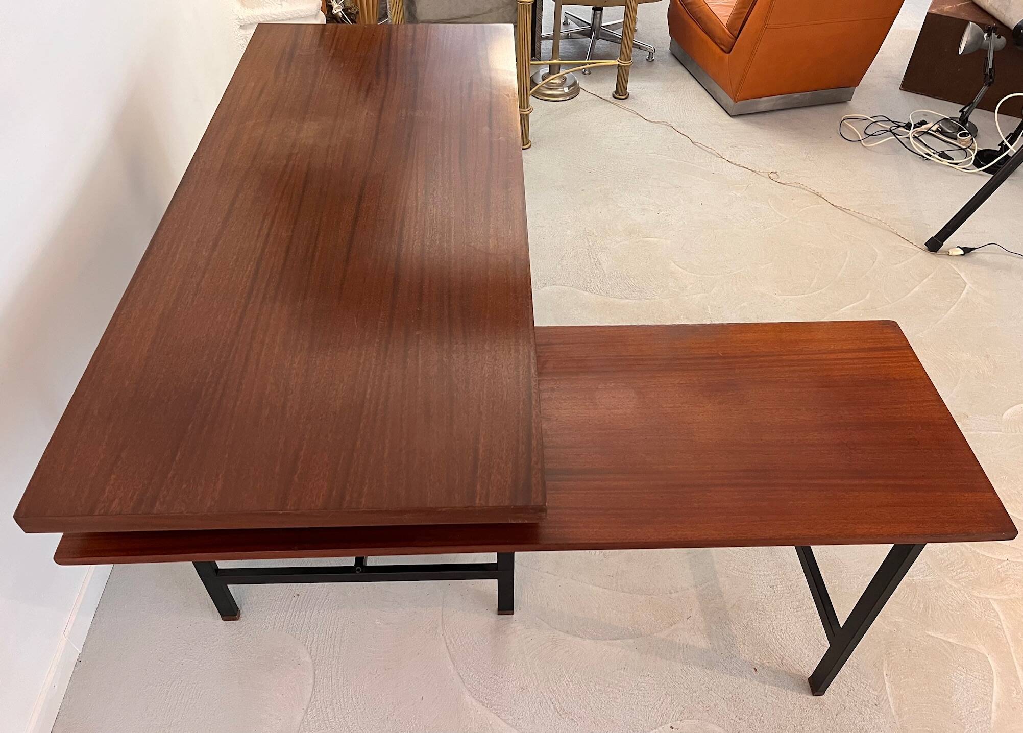 Desk Pierre Guariche