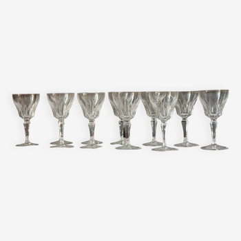 Series of 11 crystal wine glasses