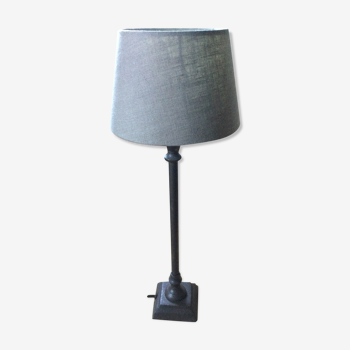 Lampe en métal avec abat jour