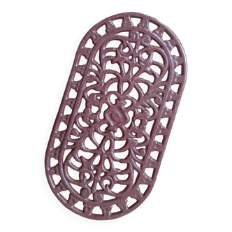 Enameled cast iron trivet