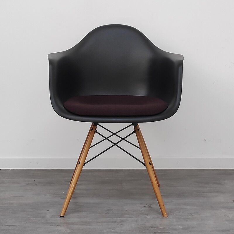 Lot de 3 fauteuil de Charles & Ray Eames, Vitra
