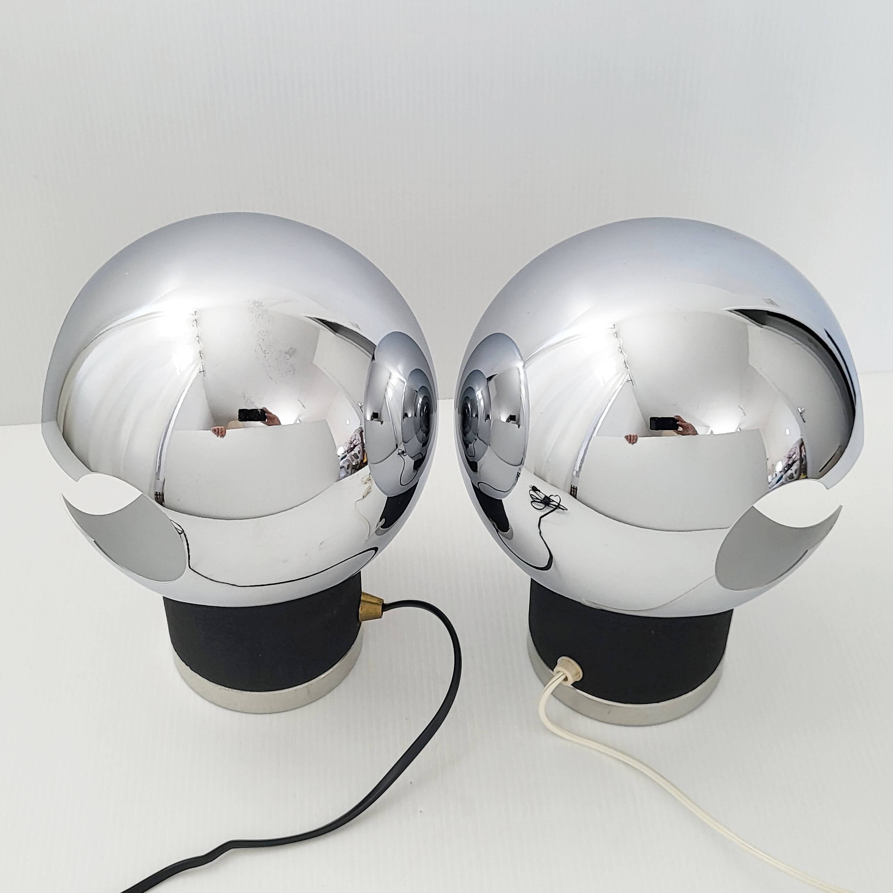 Pair of vintage 1960 space age lamps
