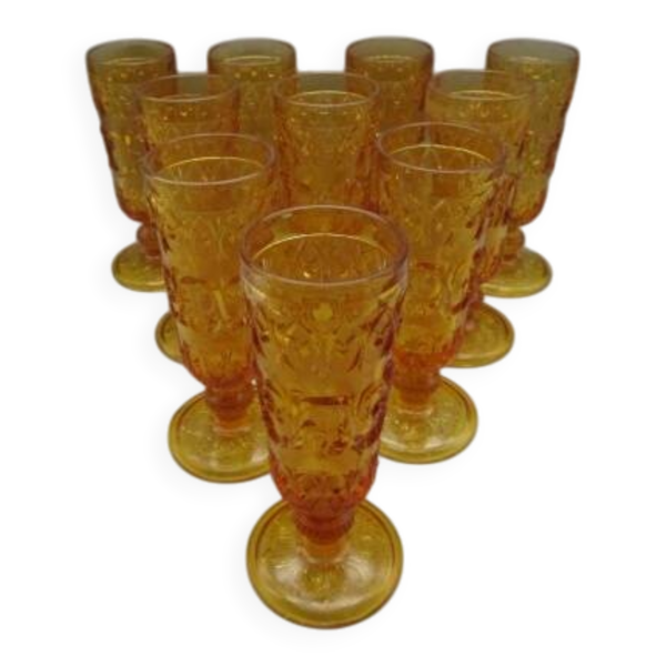 10 coupes a champagne vintage couleur ambre