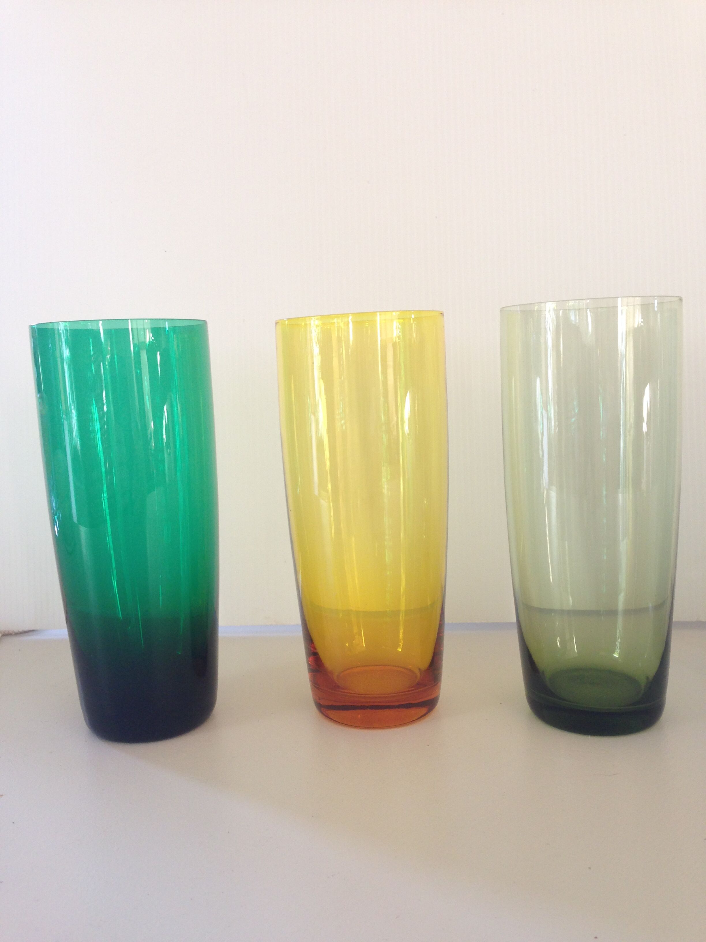 Suite of six colored glasses