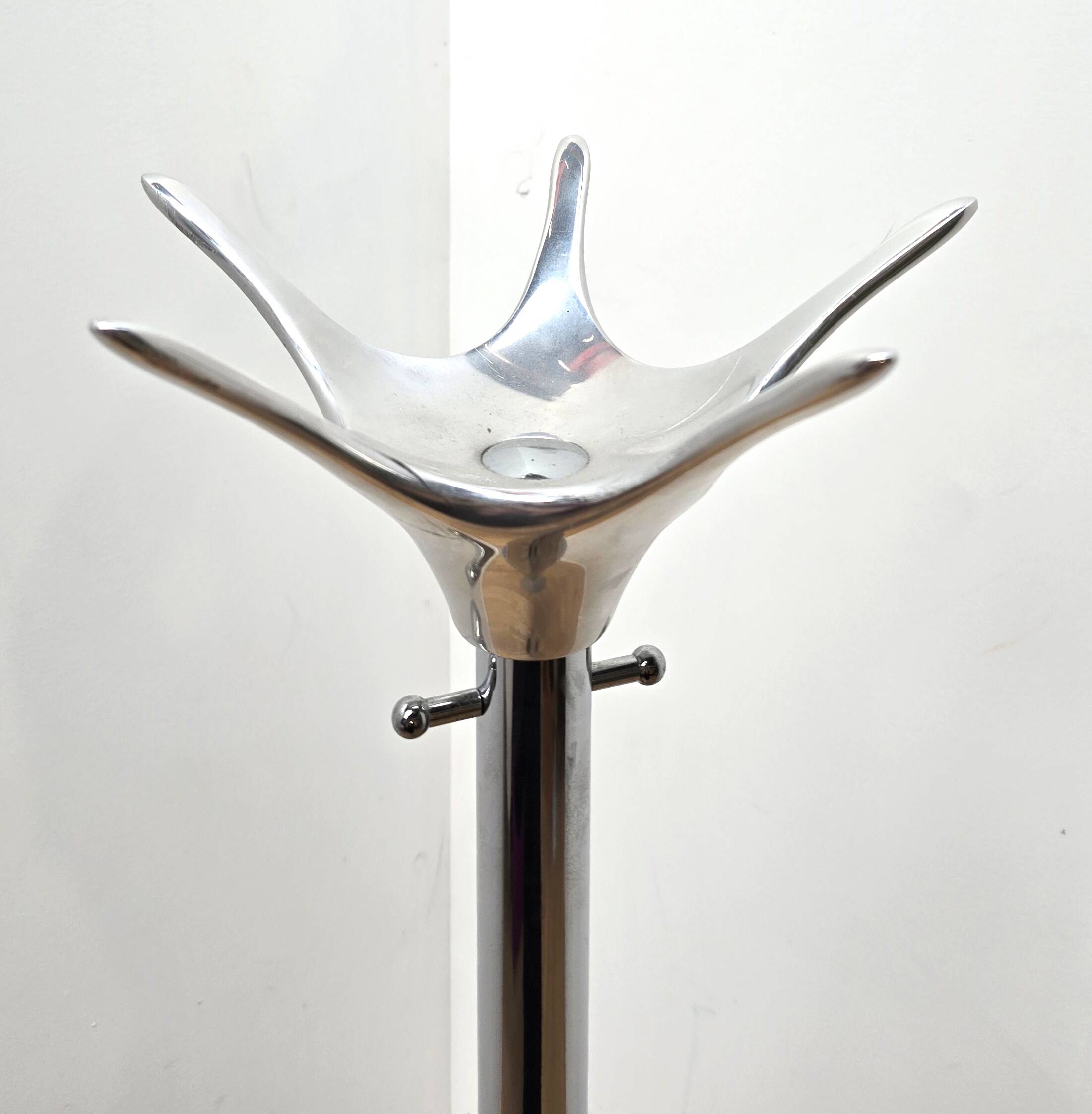 Portemanteau Tango, Cascando