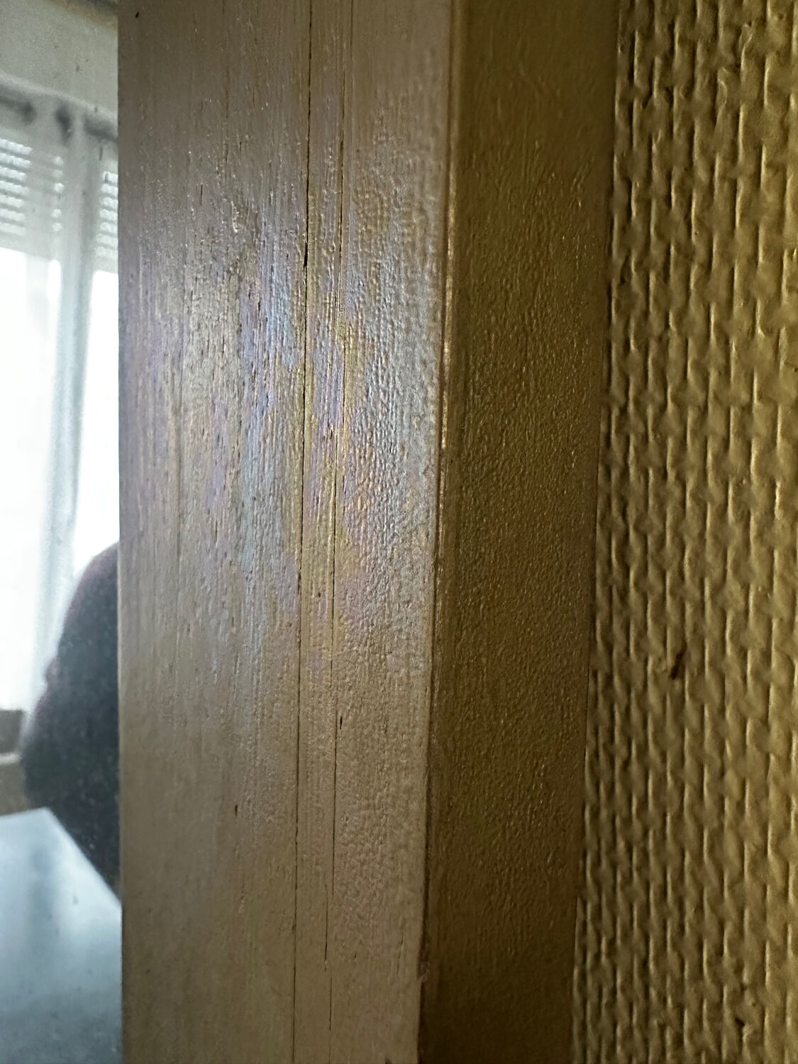 Vintage mirror from the 60s-70s. H 95 cm / W 69 cm.