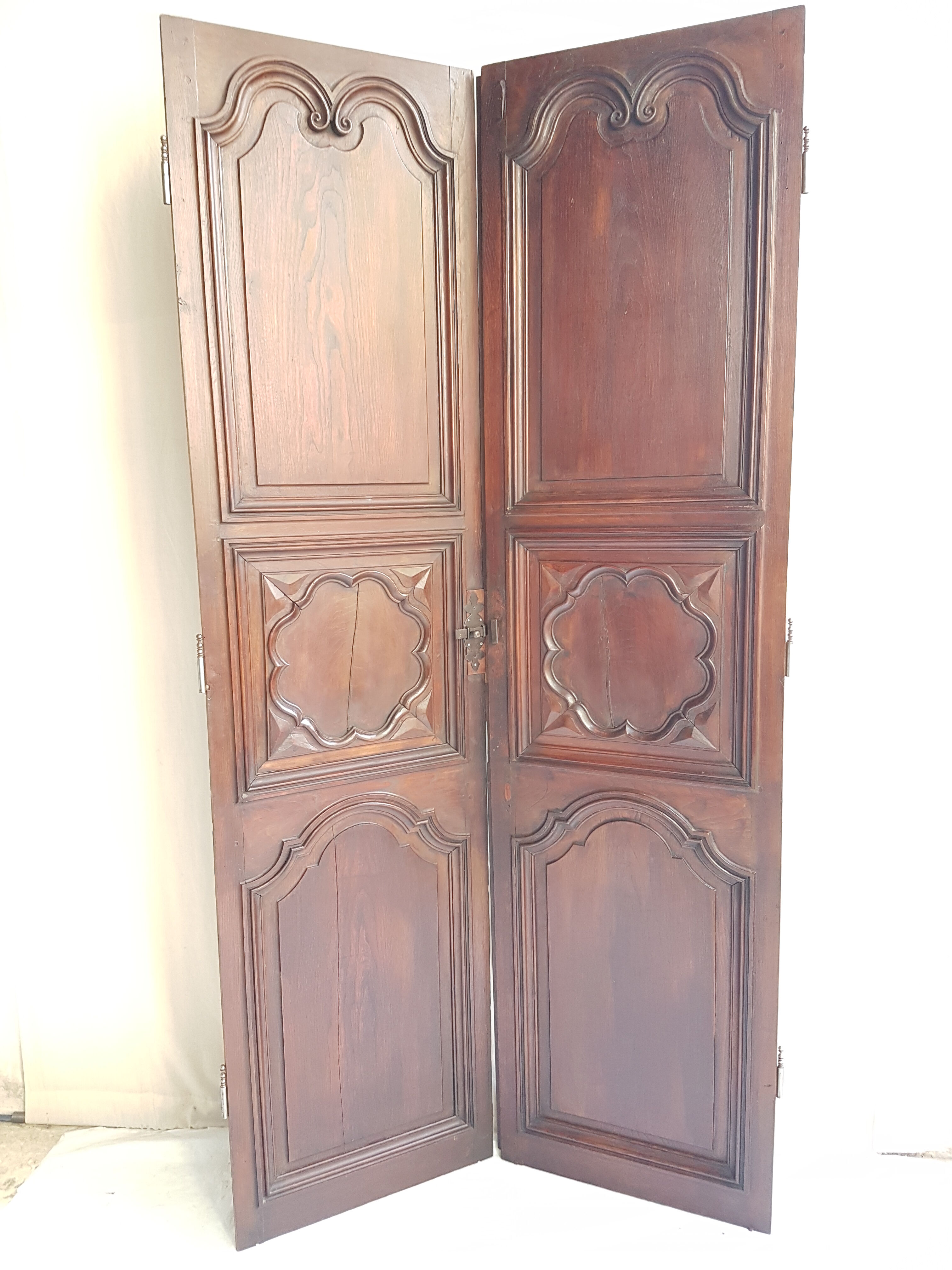 2 Doors closet/19th wardrobe