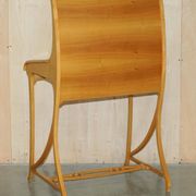 Art Nouveau desk attributed to Carlo Zen 1902 in mottled maple.
