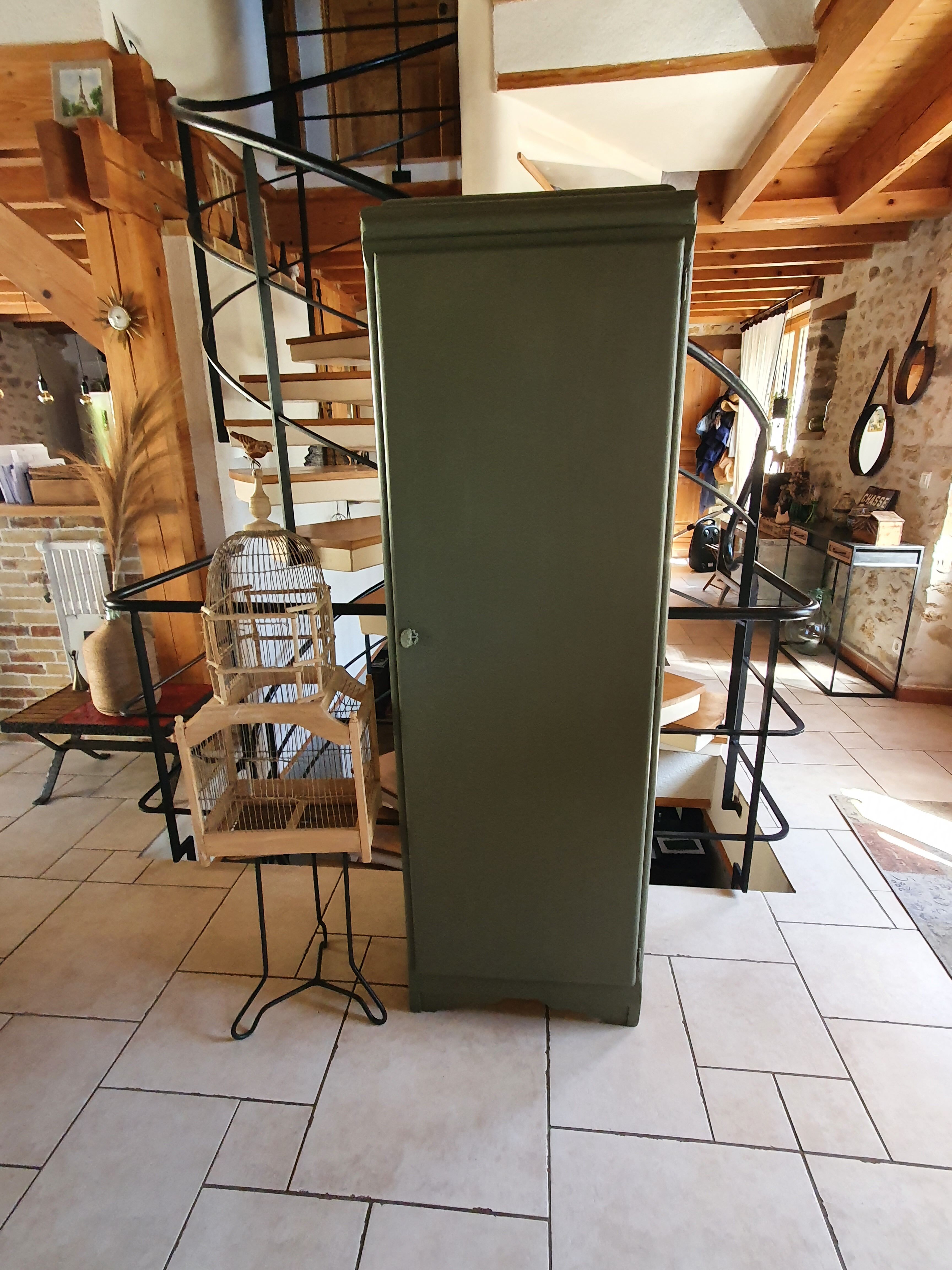 Vintage Parisian wardrobe