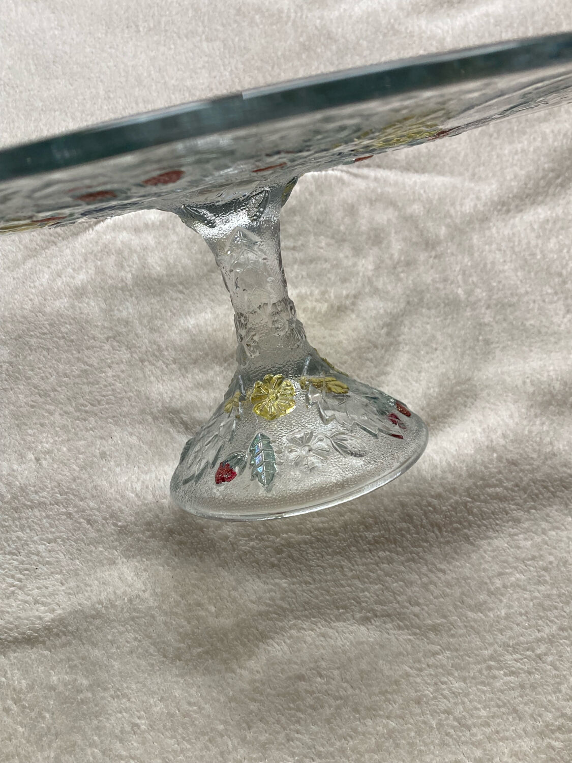 Cake stand with strawberry decoration