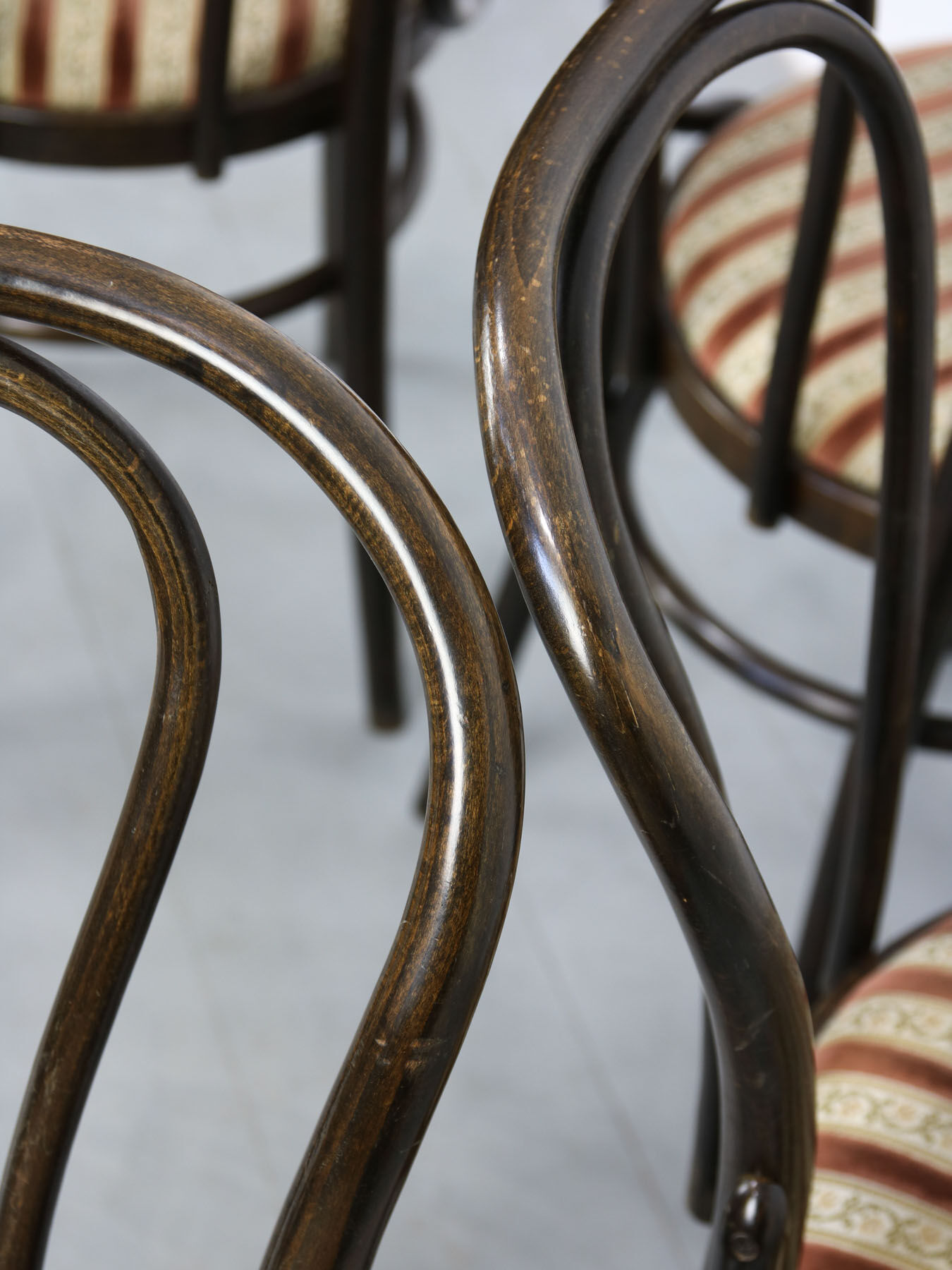 Bentwood 18 dining chairs, set of 2