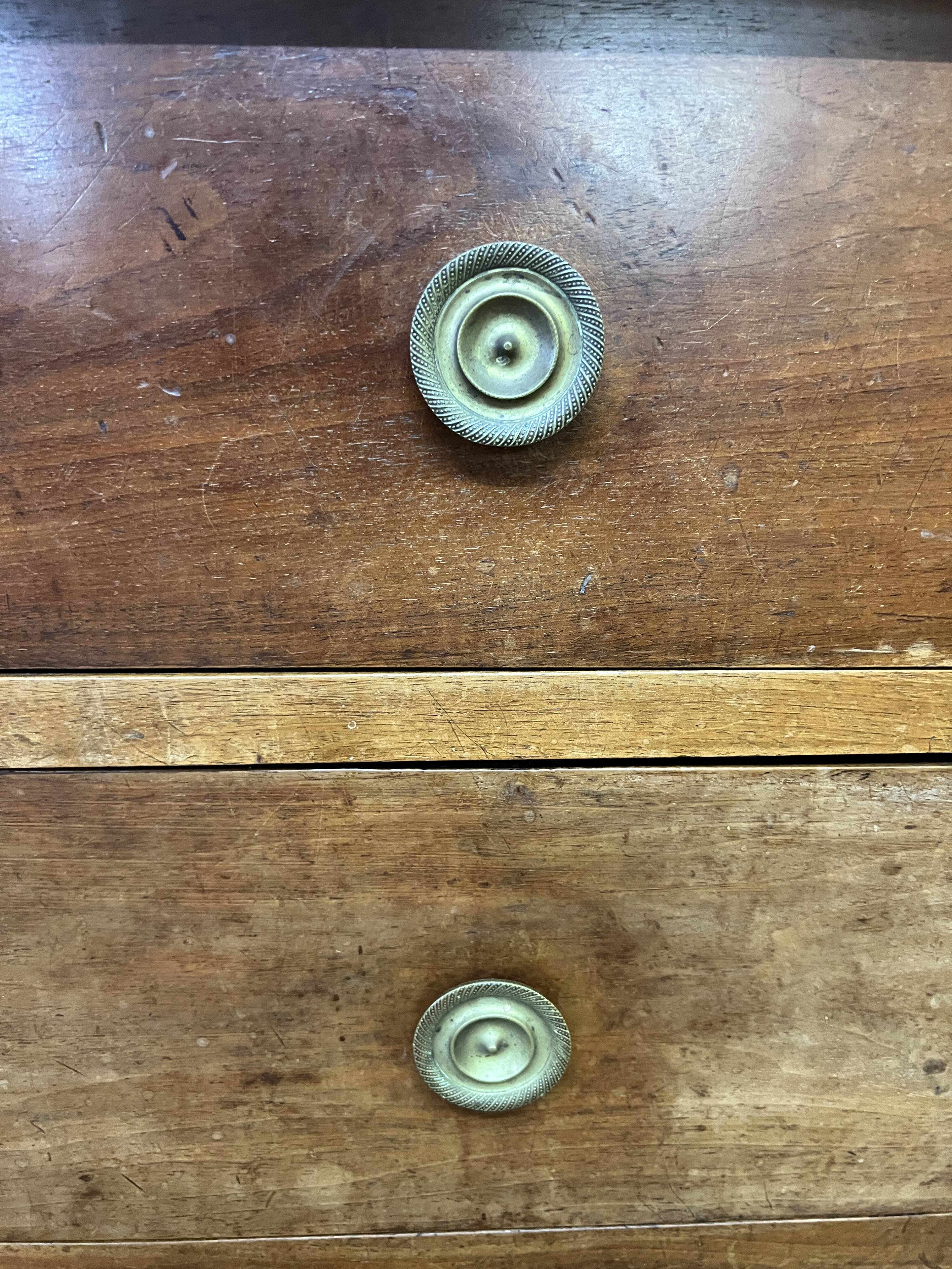 Commode en bois Louis Philippe du 19è siècle