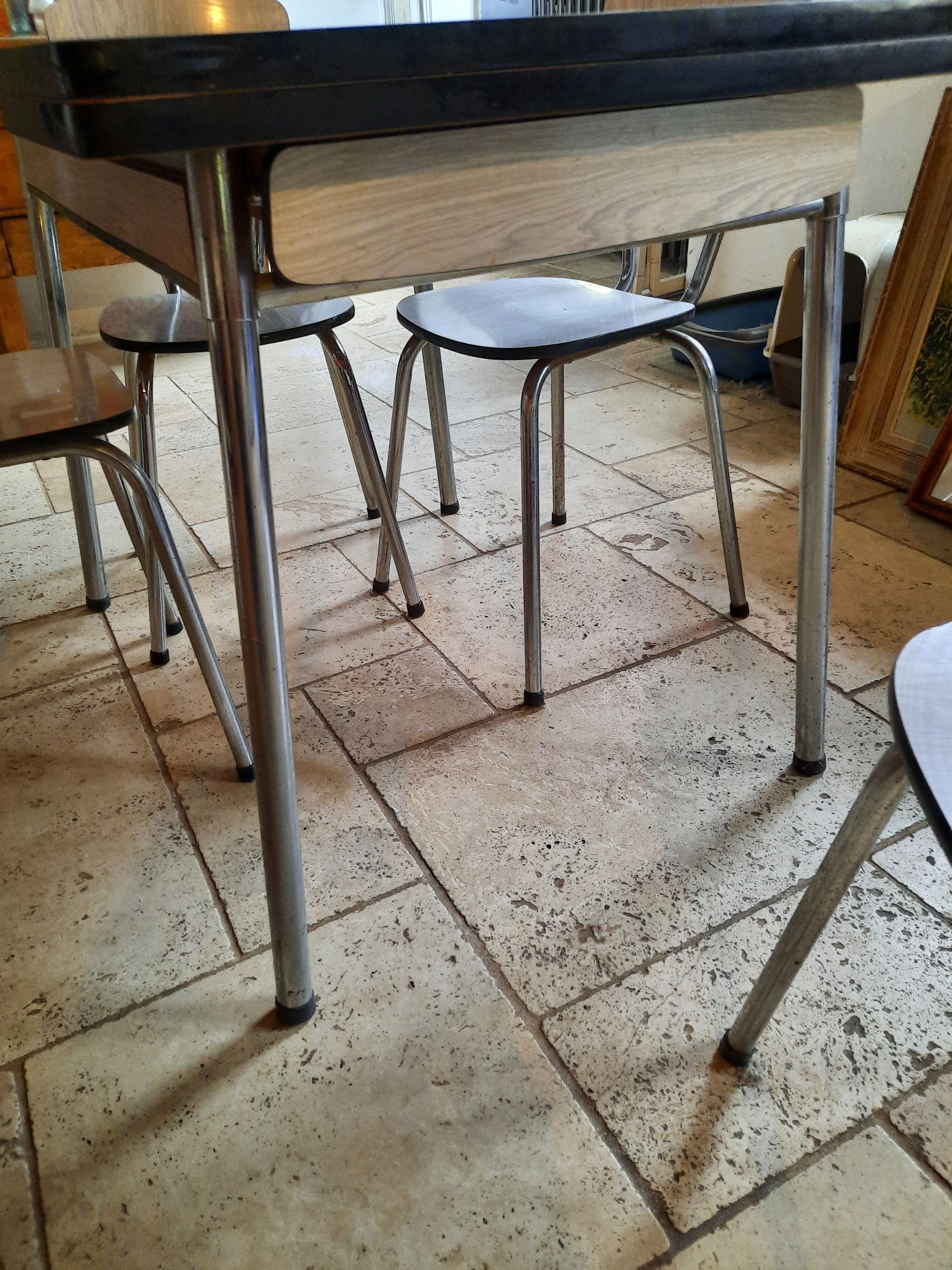 Formica table, 4 chairs and 1 stool