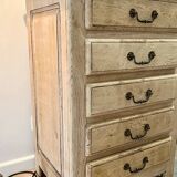 Solid oak chest of drawers