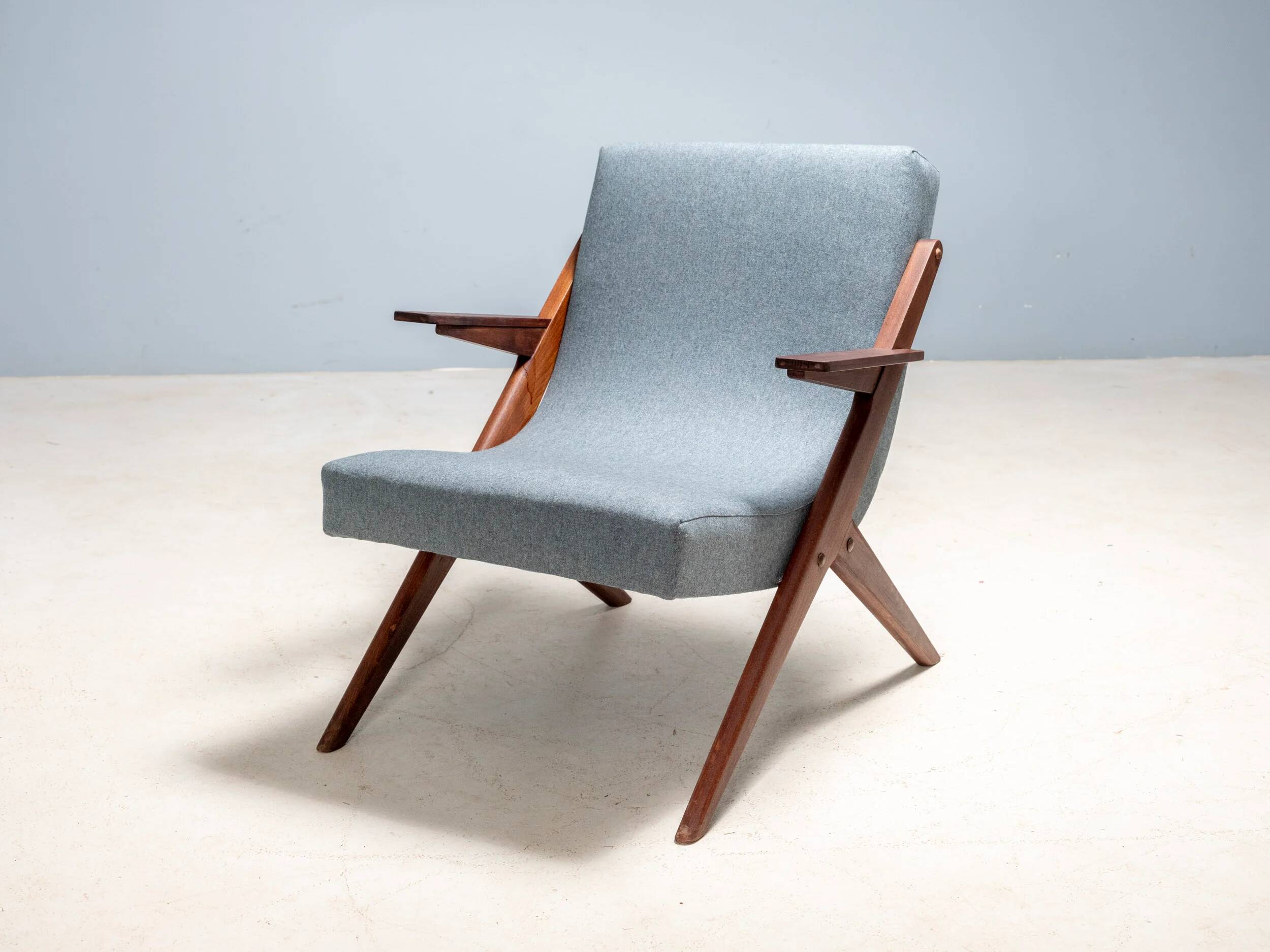 Fauteuil lounge moderne du milieu du siècle, fauteuil entièrement restauré, années 1950-1960