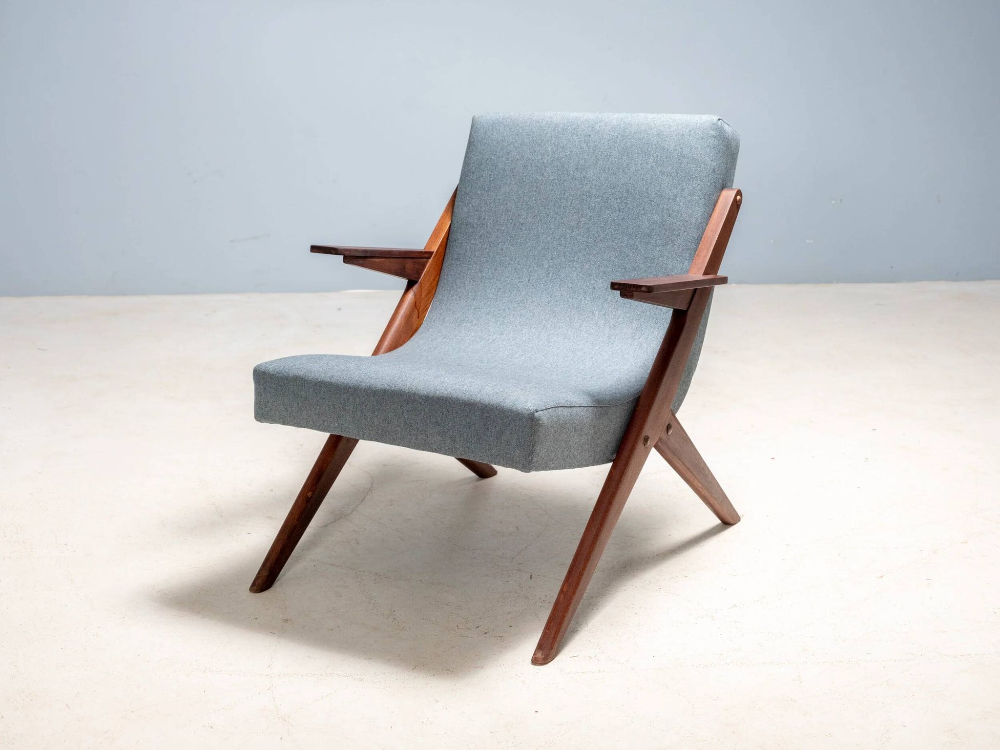 Mid-century modern lounge chair, fully restored armchair, 1950s–1960s