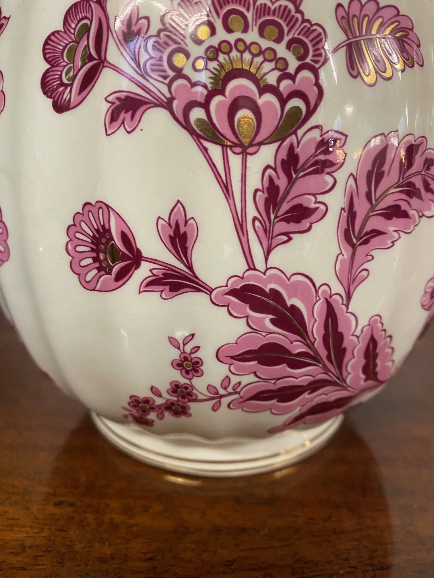 Pair of chinese pattern pink vases italian porcelain 1970s signed fg