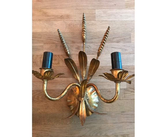 Chandelier and pair of wall sconces of wheat