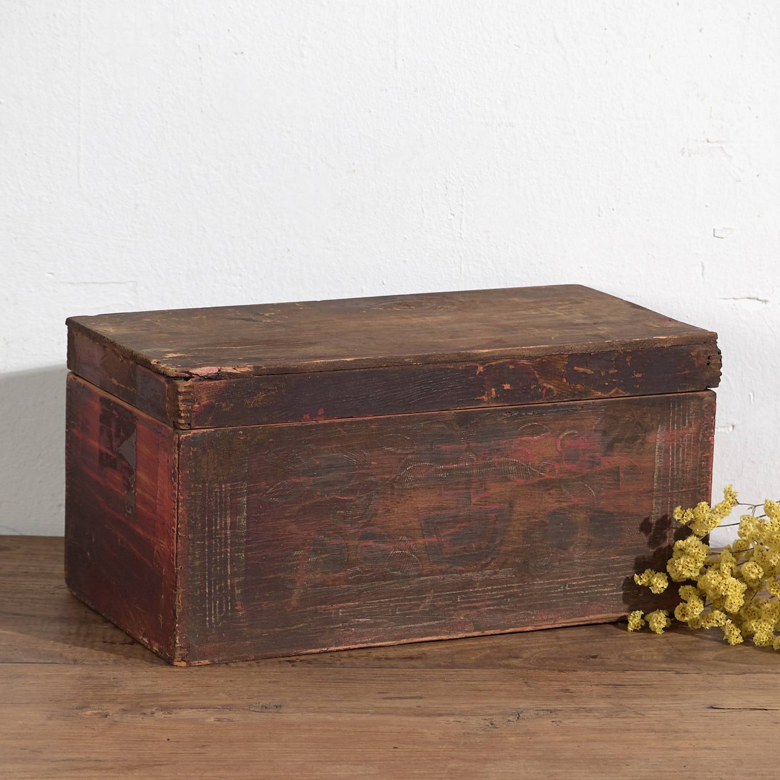 Old dark-coloured case (c.1900) #26