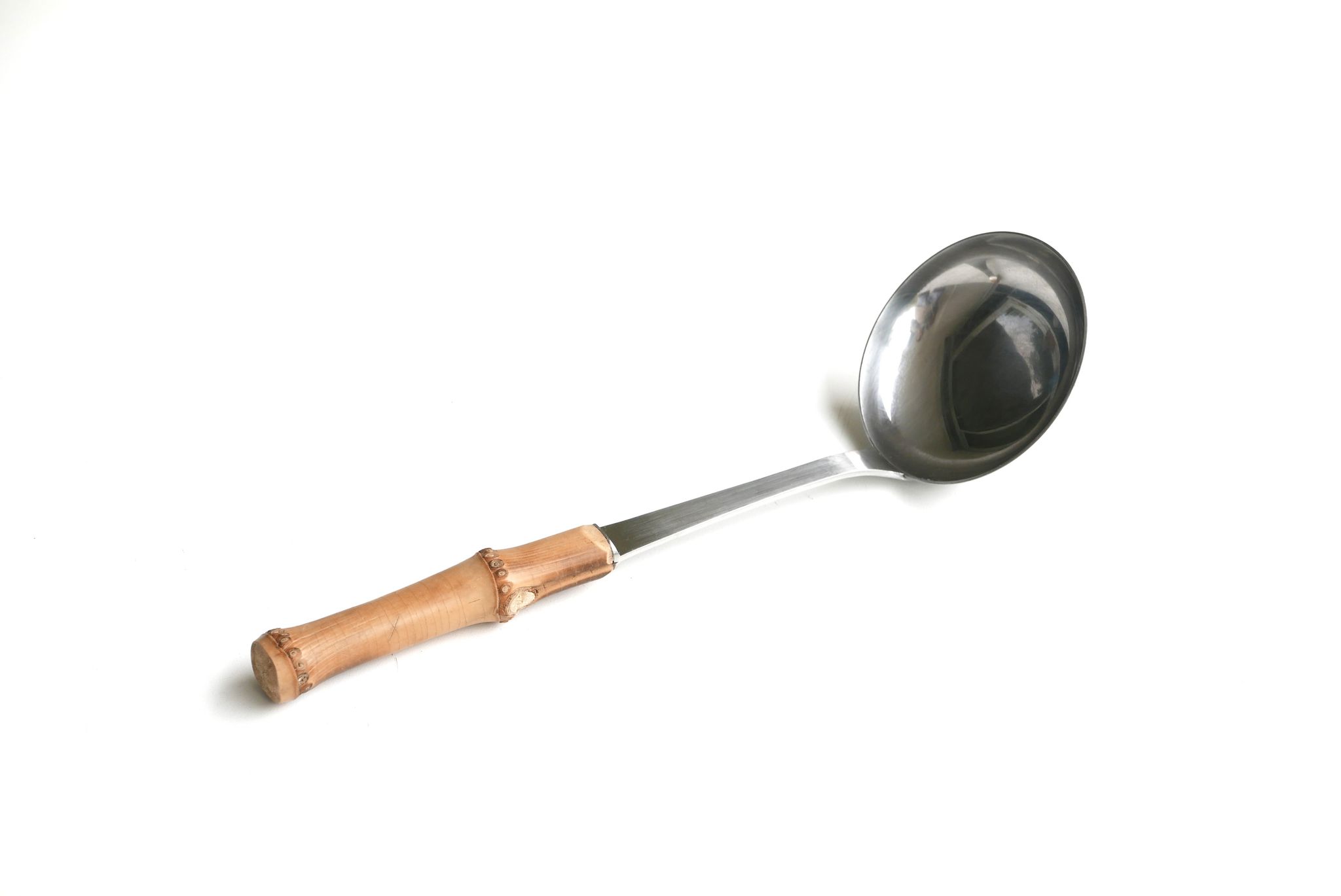 Louche inox avec manche en bambou, années 60
