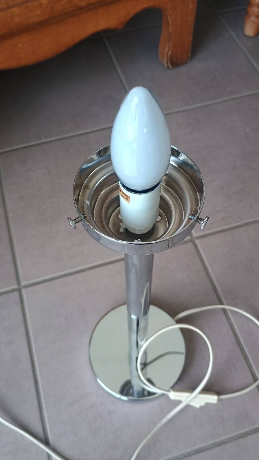 Floor lamp from the 60s/70s, chrome with two opal glass tulips in red and green.