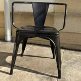 Lot of 6 chairs and two black Tolix armchairs in excellent condition.