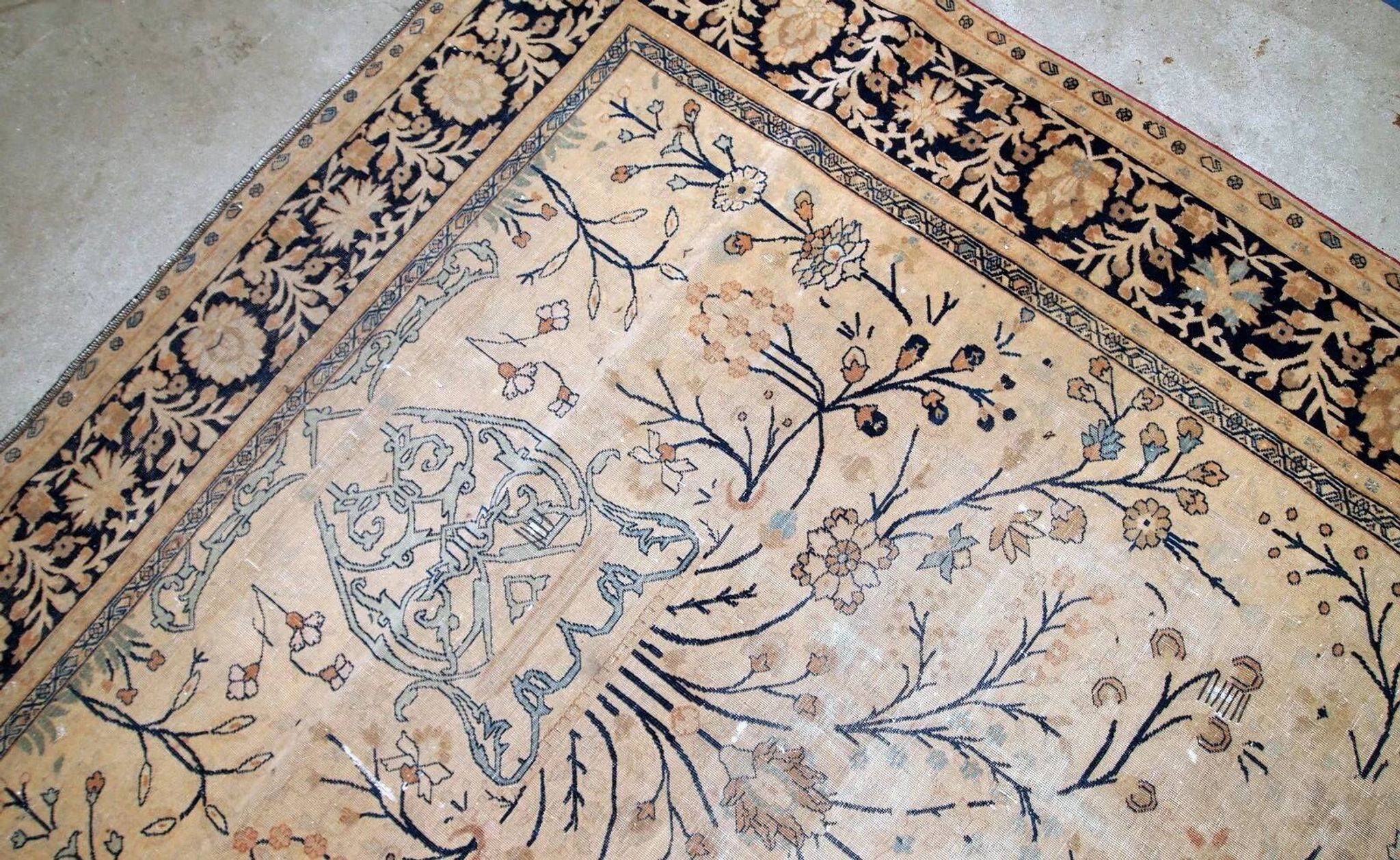 Handmade antique prayer Indo-Moktasham rug 4' x 6.2' (122cm x 189cm) 1880s