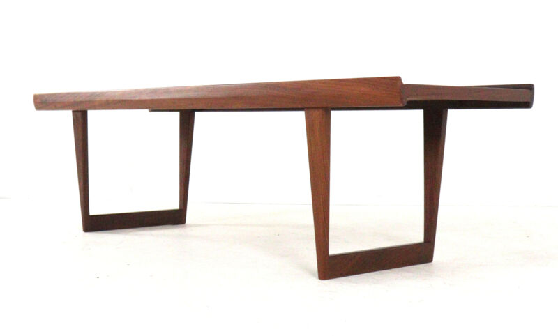 Table basse Peter Løvig Nielsen - design danois - restaurée
