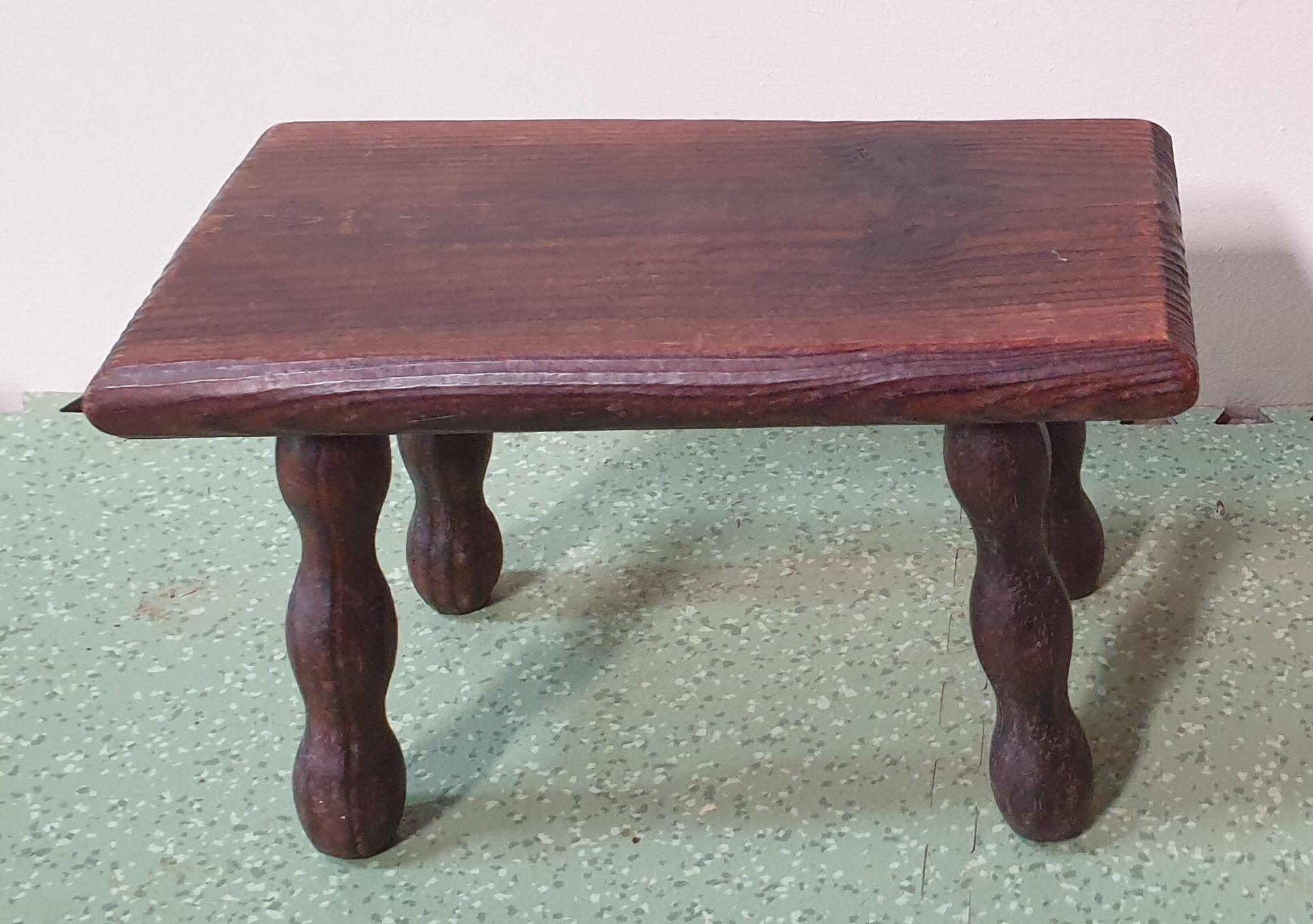 Lot de 2 repose-pieds petits bancs en bois
