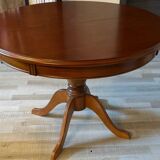 Round table, wood