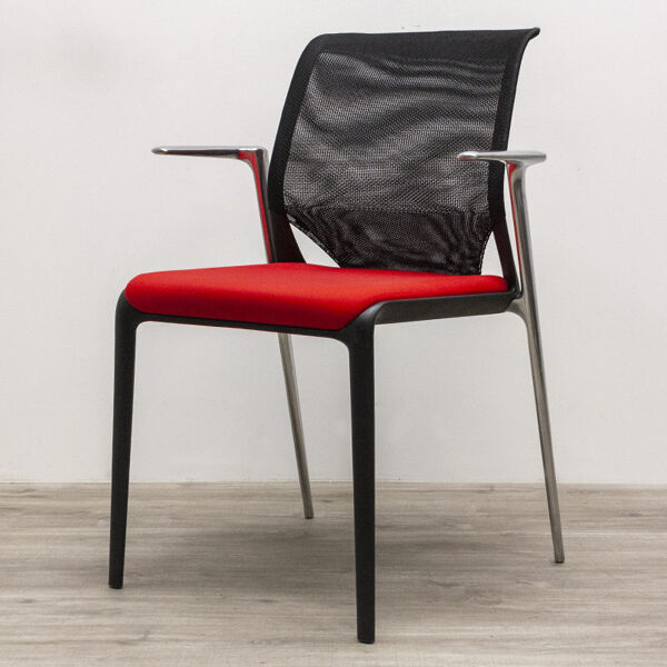 Chaise visiteur vitra medaslim rouge et noir