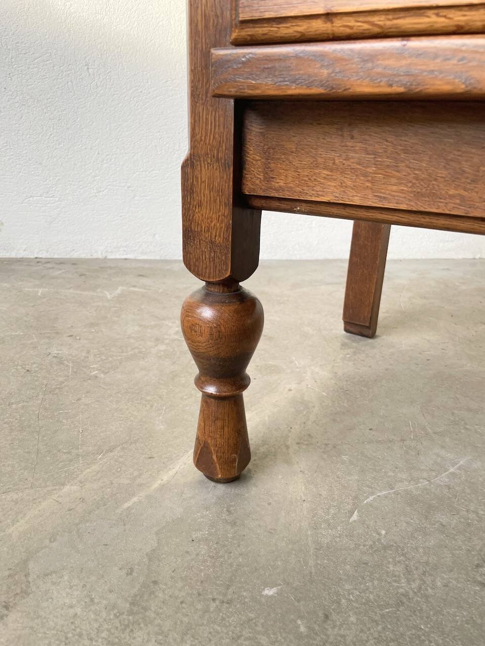 Guillerme and Chambron oak chest of drawers