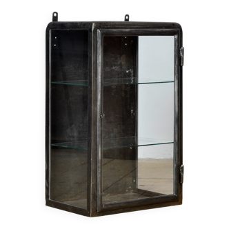 Cabinet de médecine, vers 1930