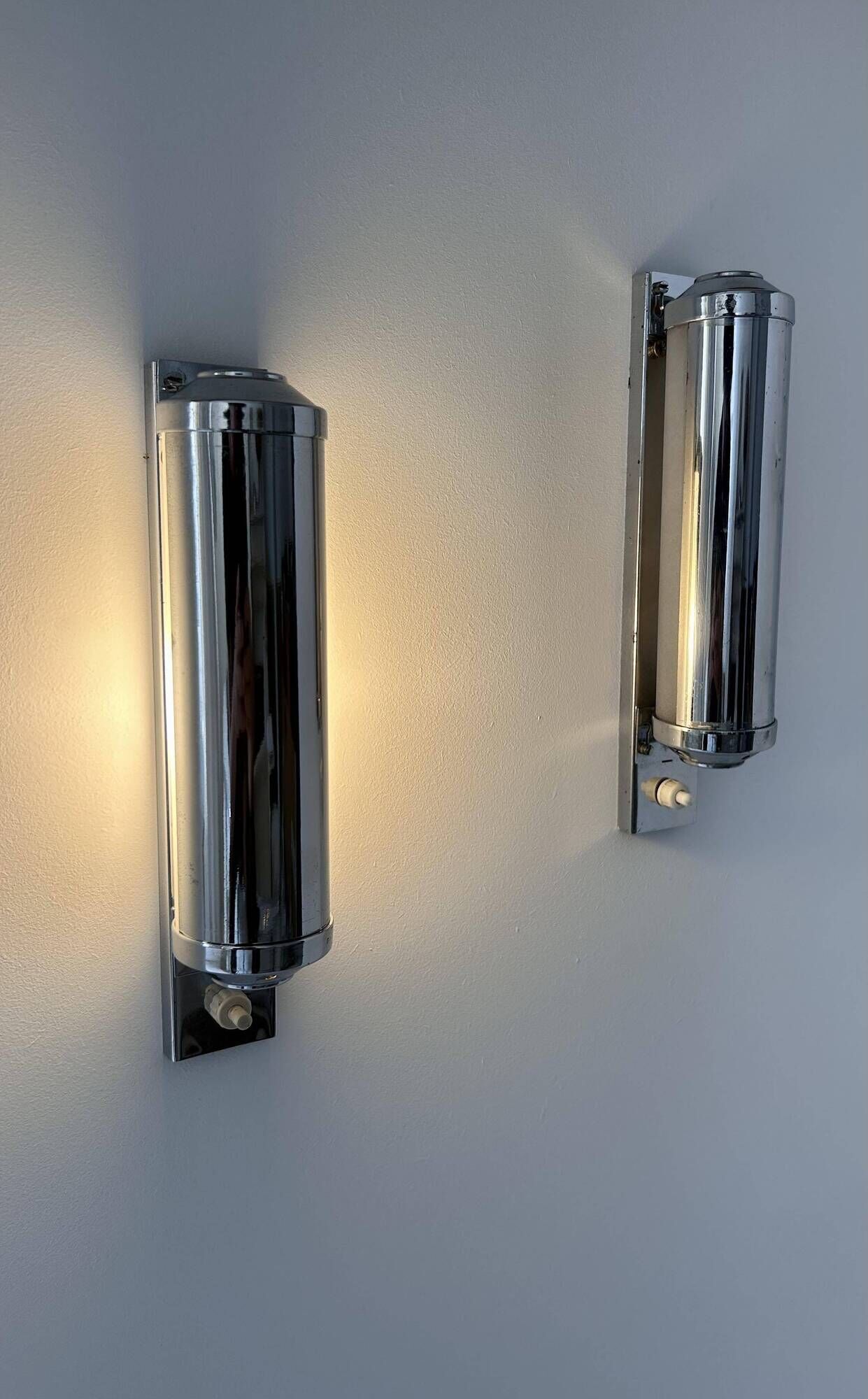 Pair of vintage modernist wall lights, chrome and sandblasted glass, France 1930