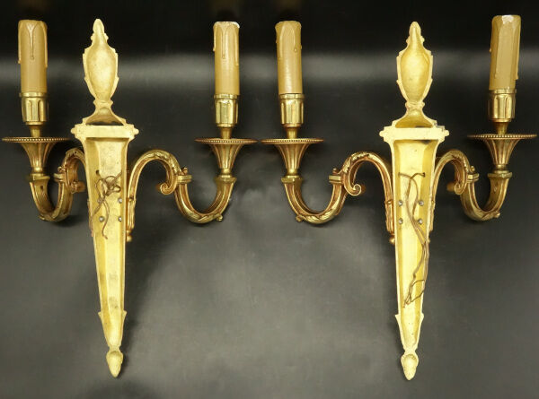 Paire d'appliques style Louis XVI par Lucien Gau, Paris
